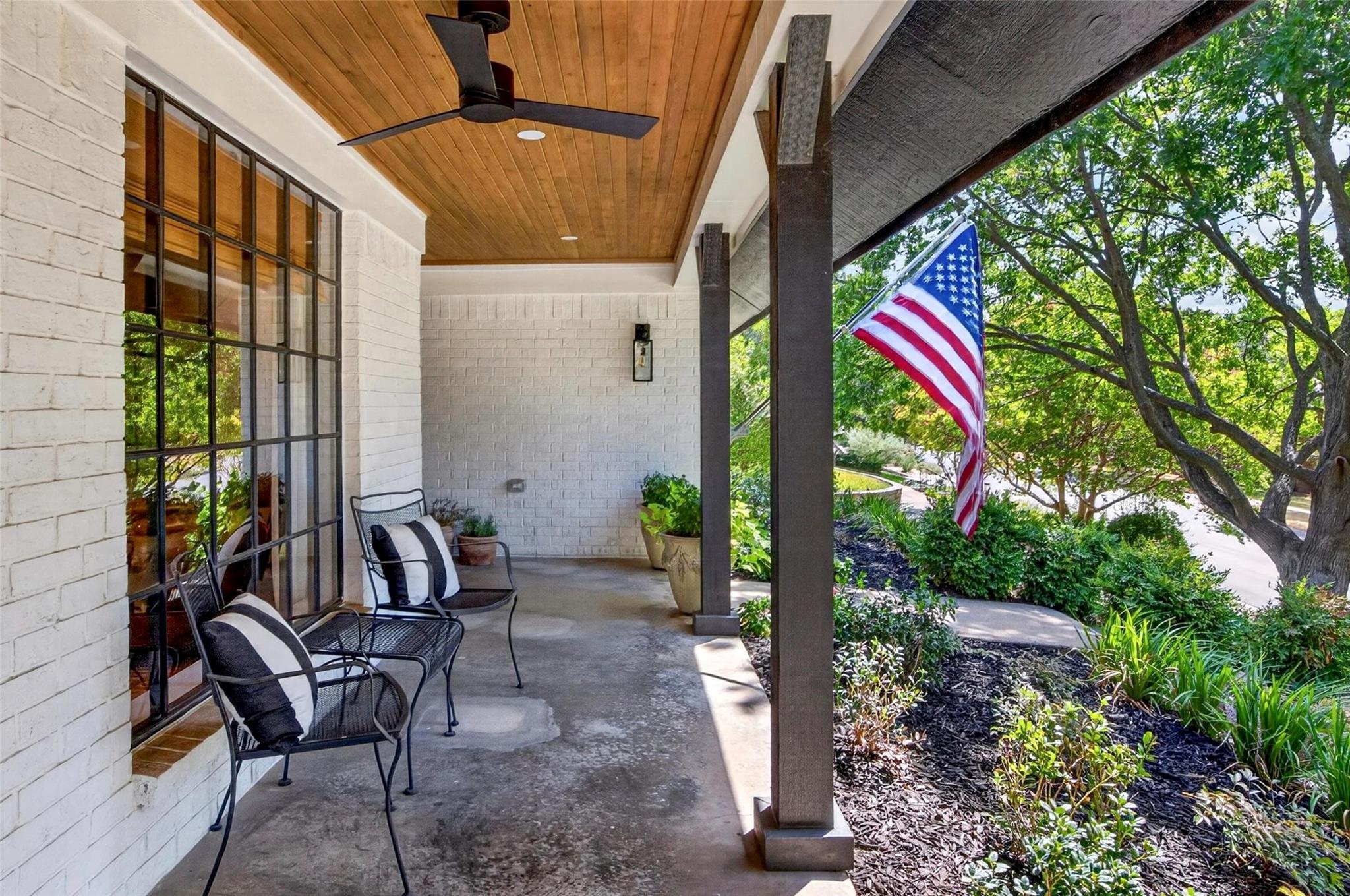 1609 Ems Road West Fort Worth, TX 76116 - Photo 4 of 39 Gallery Image 4