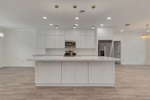 $399,000 | 103 Touraine Circle, Lafayette, LA 70501