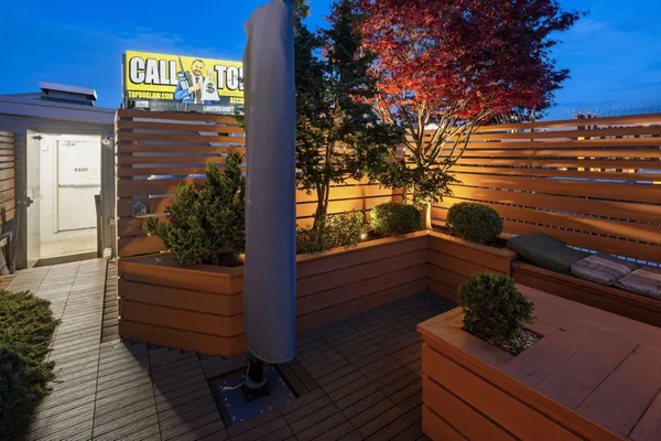 $685,000 | 313-315 North 3rd Street, Unit 5A, Philadelphia, PA 19106