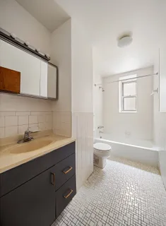 $1,125,000 | 25 Charles Street, Unit 4C | West Village