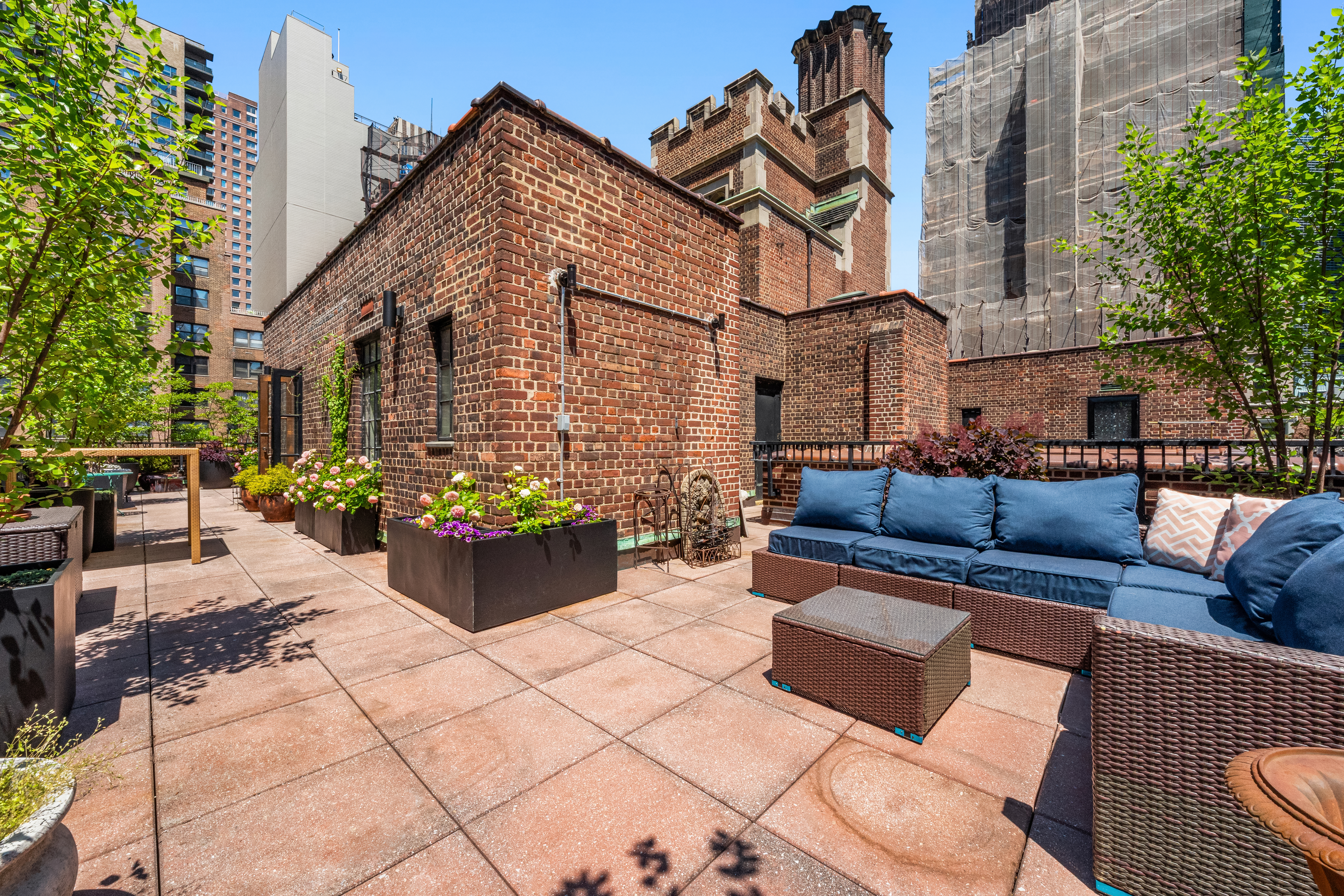 324 East 41st Street, Unit 1103C Manhattan, NY 10017 - Photo 5 of 17
