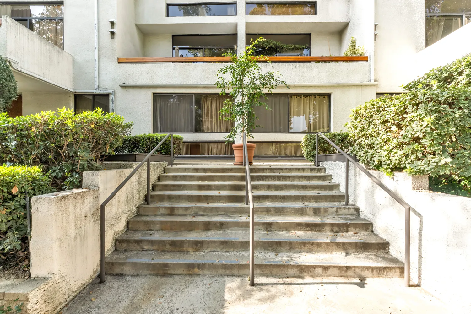 $785,000 | 500 East Del Mar Boulevard, Unit 12, Pasadena, CA 91101