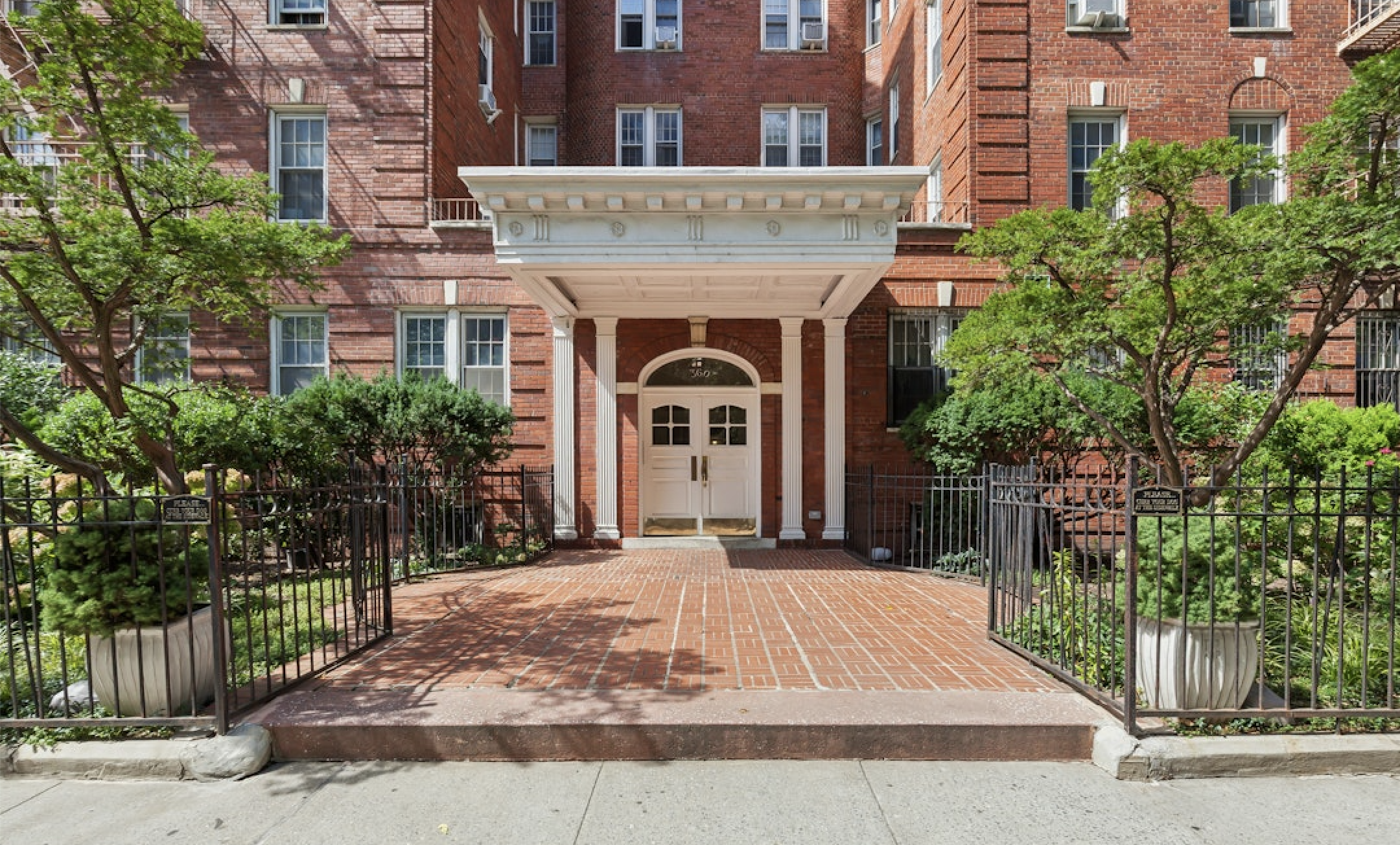 360 Clinton Avenue, Unit 6J Brooklyn, NY 11238 - Photo 7 of 10 a front view of a building