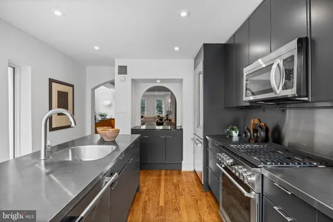 $1,750,000 | 2222 Locust Street, Philadelphia, PA 19103
