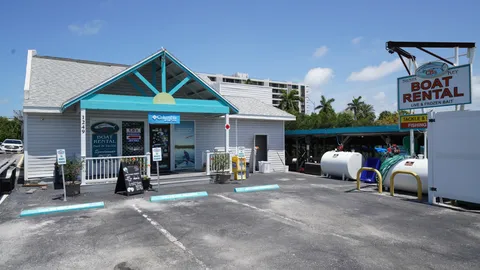 $525,000 | 2452 Whippoorwill Circle, Sarasota, FL 34231