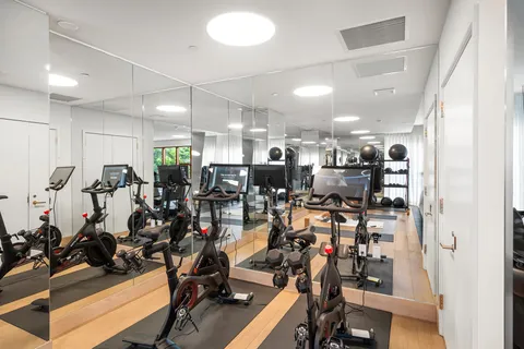 $4,250,000 | 2678 Tigertail Avenue, Unit 1702, Miami, FL 33133