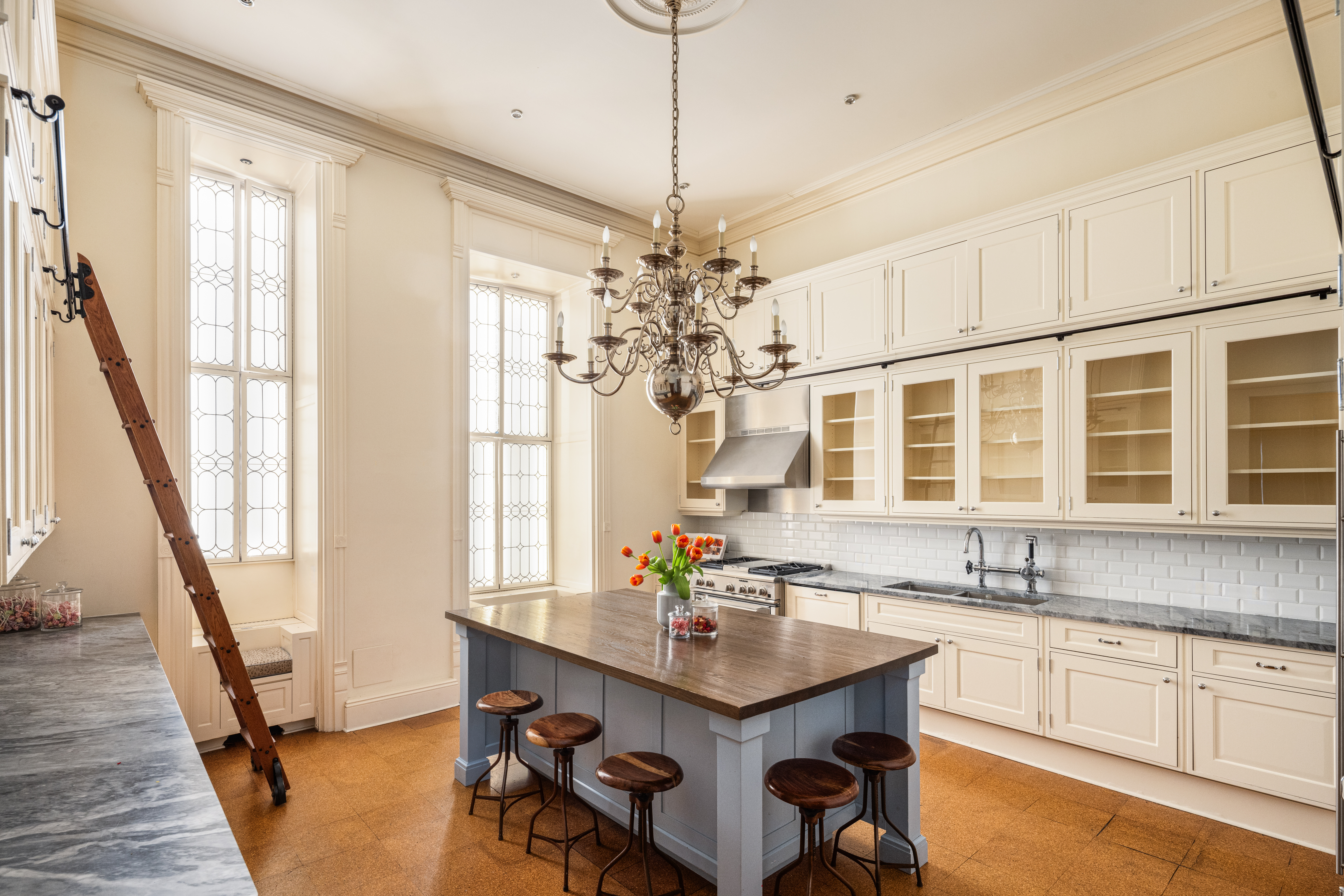 205 West 57th Street, Unit 4B Manhattan, NY 10019 - Photo 7 of 14