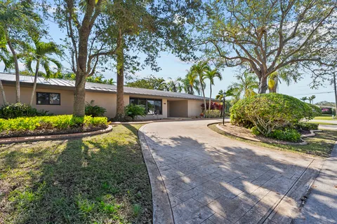 $1,795,000 | 7430 Southwest 142nd Terrace, Palmetto Bay, FL 33158