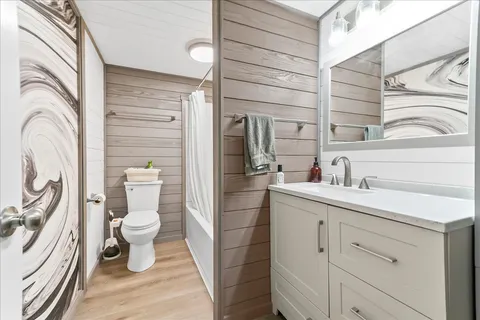 Contact Agent | 597 Lancaster Pike, New Providence, PA 17560