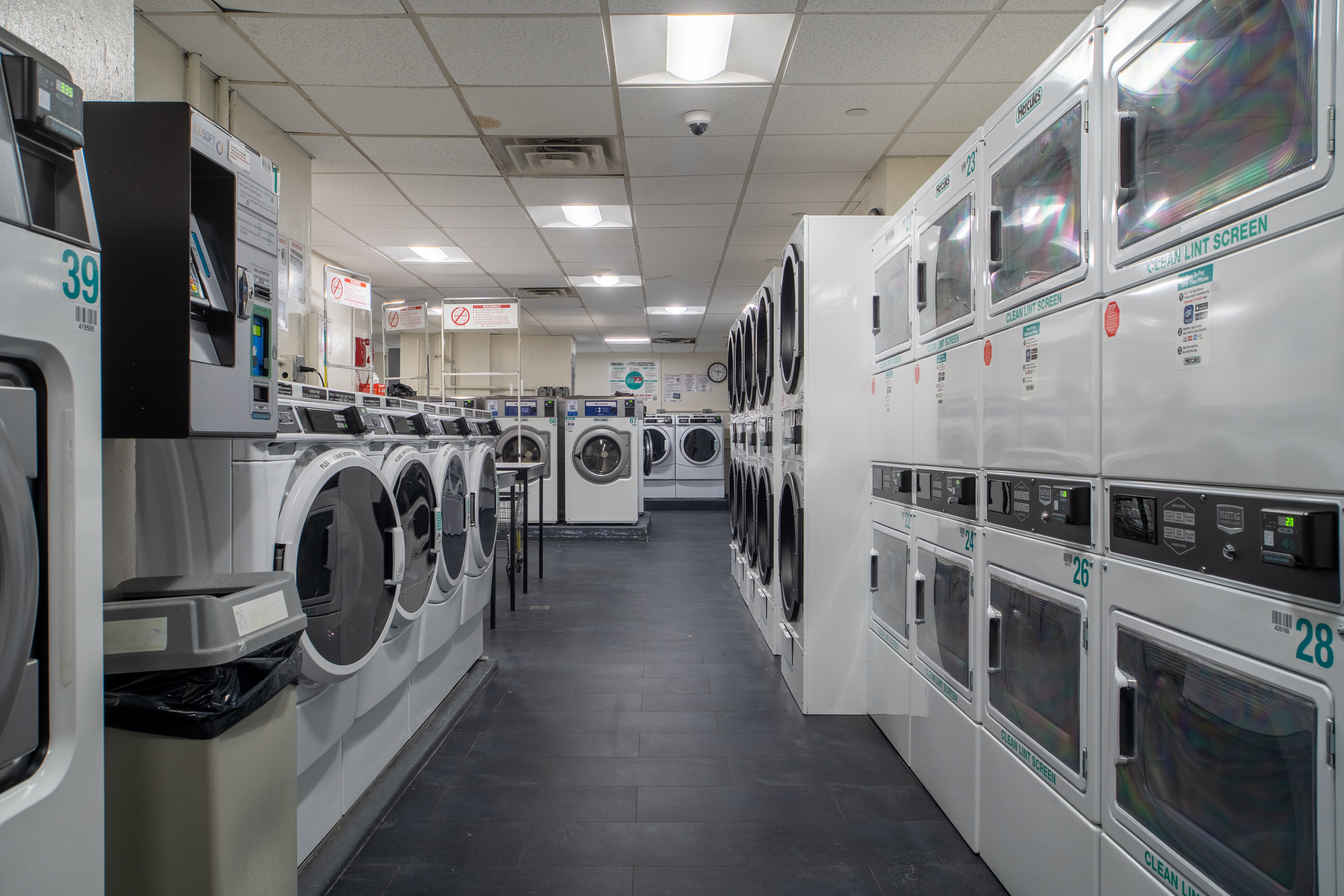 330 East 38th Street, Unit PHB Manhattan, NY 10016 - Photo 15 of 18