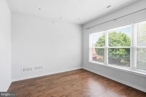 $515,000 | 444 Kingsley Street, Philadelphia, PA 19128