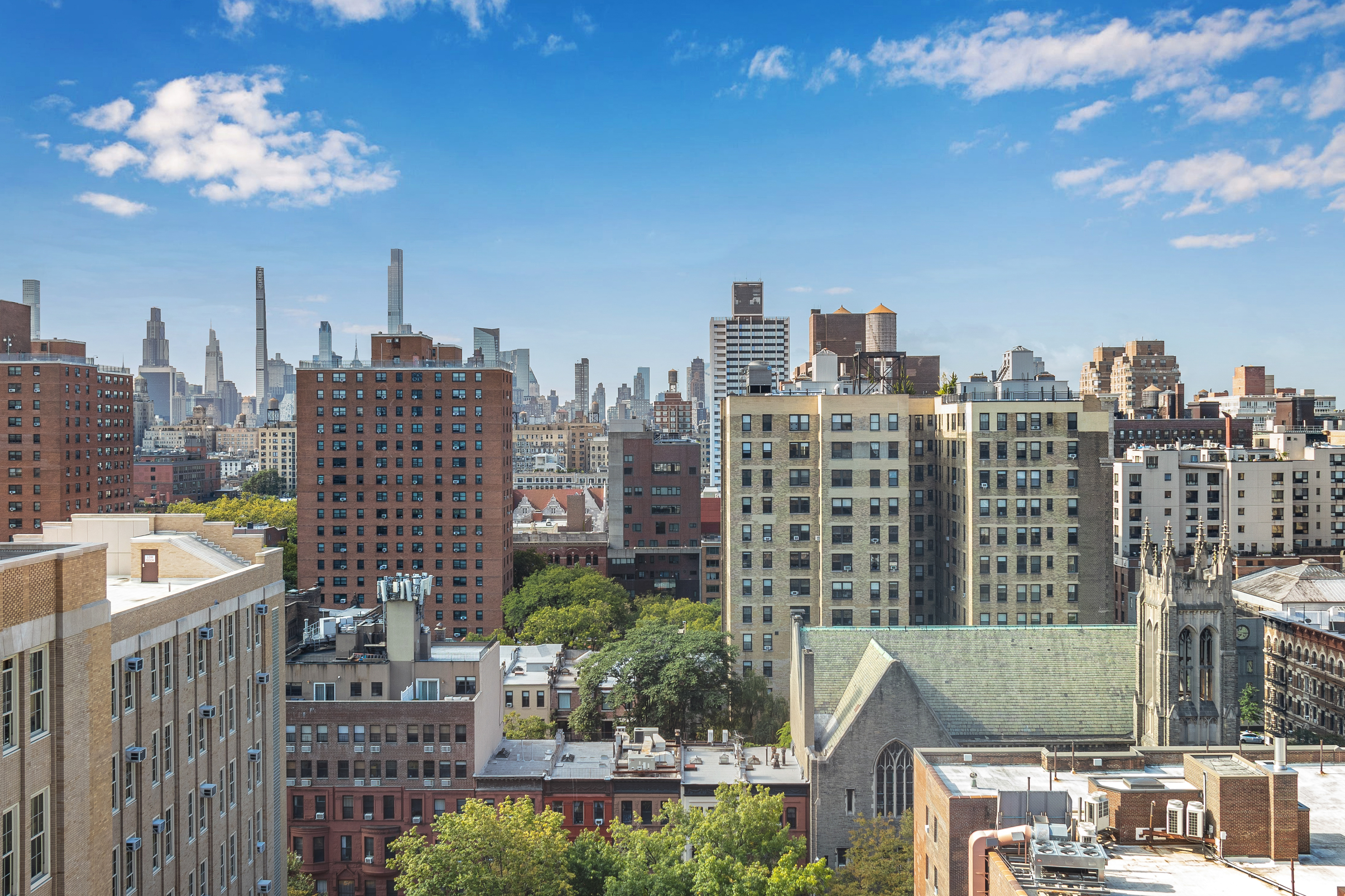 175 West 93rd Street, Unit 17I Manhattan, NY 10025 - Photo 11 of 18 a view of a city with tall buildings