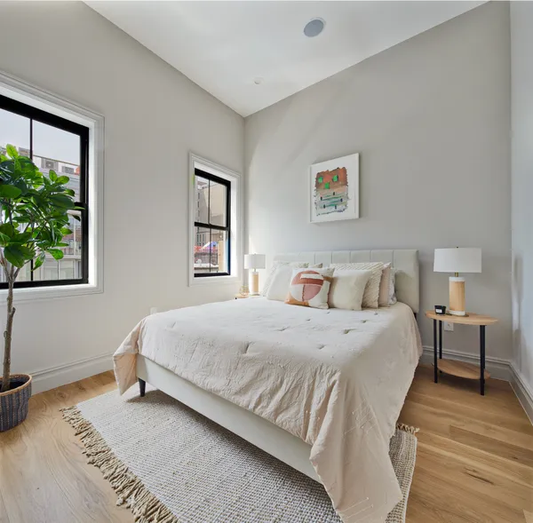 $13,950 | 576 Carroll Street, Unit 2 | Park Slope