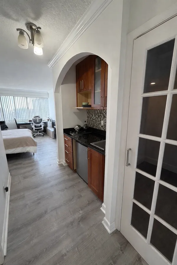 $1,550 | 5500 Friendship Boulevard, Unit 2005N, Chevy Chase, MD 20815