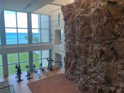 $600,000 | 6801 Collins Avenue, Unit DOOR 606, Miami Beach, FL 33141