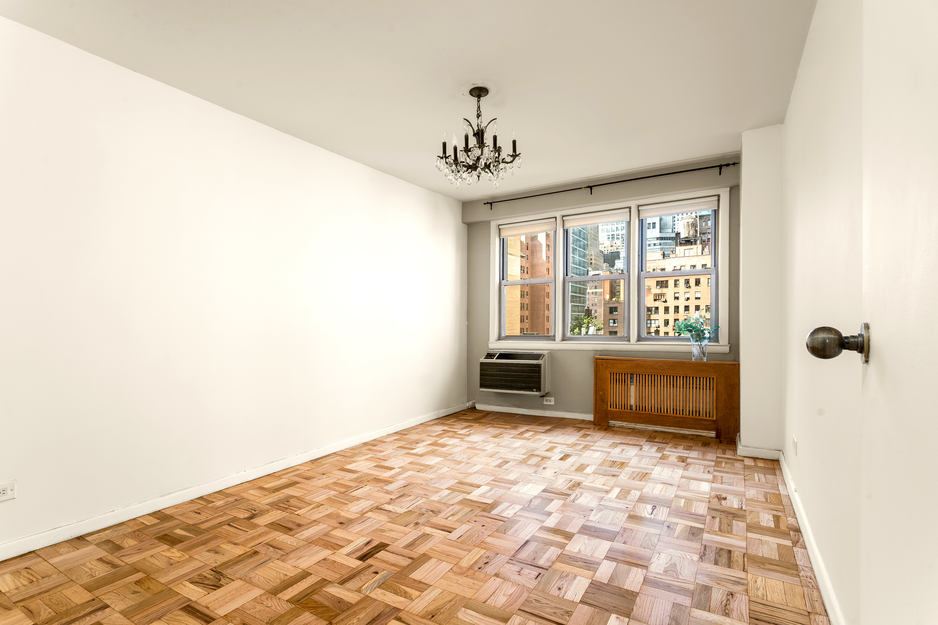 150 East 37th Street, Unit 10A Manhattan, NY 10016 - Photo 7 of 20