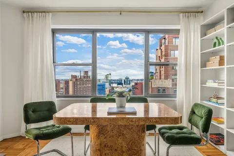 $1,750,000 | 175 West 13th Street, Unit 19C | West Village