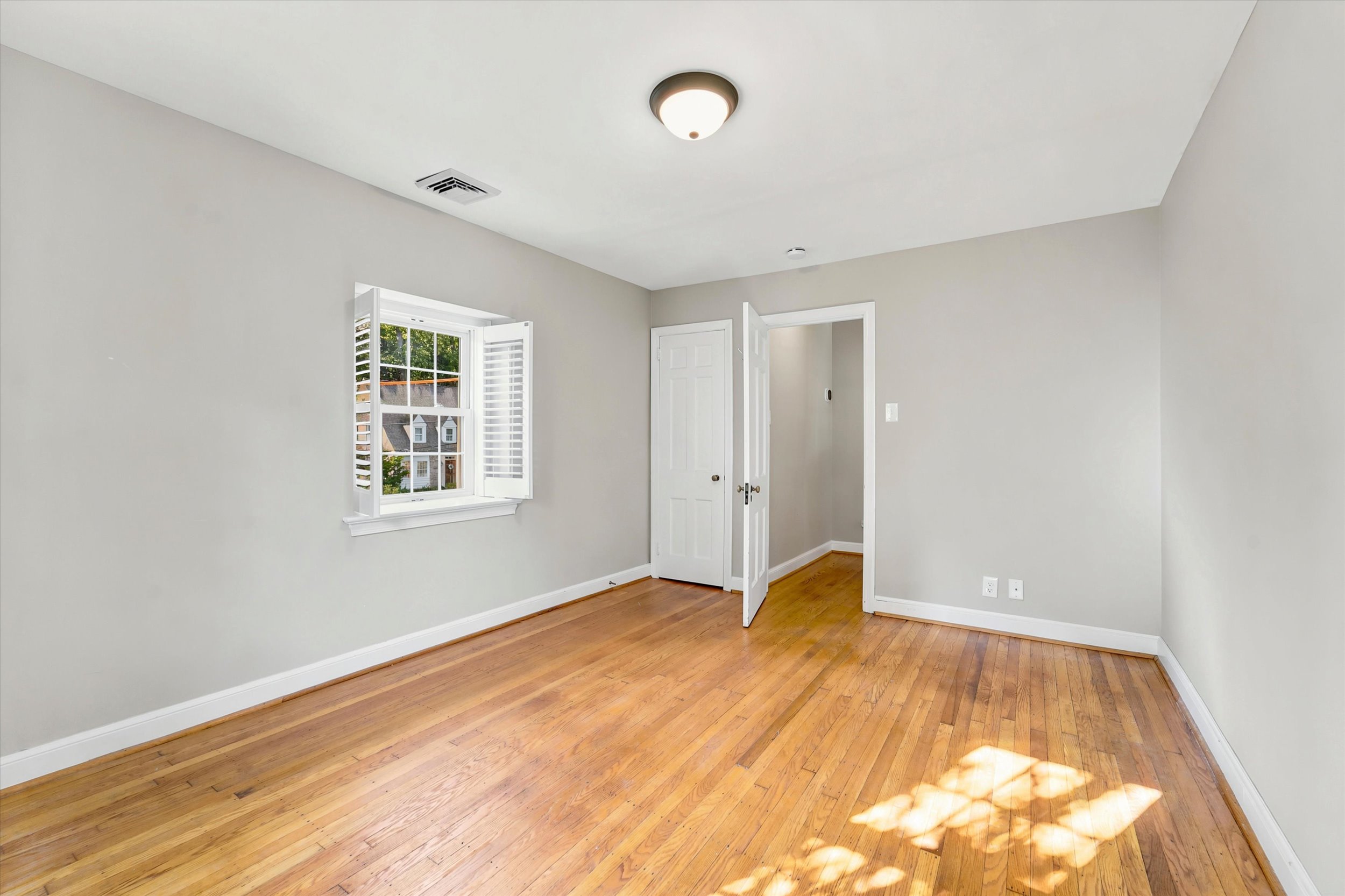 570 Strathmore Road Havertown, PA 19083 - Photo 24 of 33