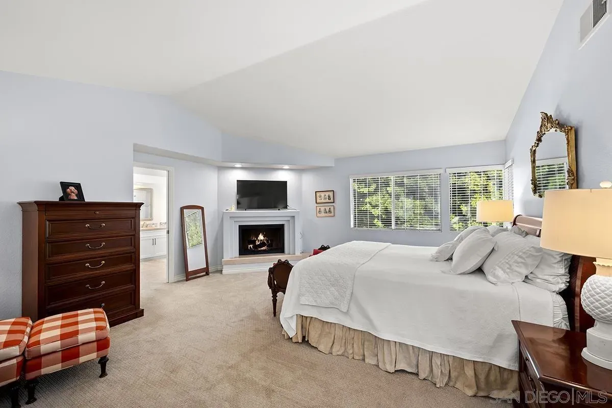 $2,300,000 | 4582 Mercurio Street, San Diego, CA 92130