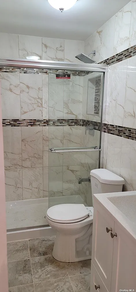 193-42 Williamson Avenue Queens, NY 11413 - Photo 15 of 28