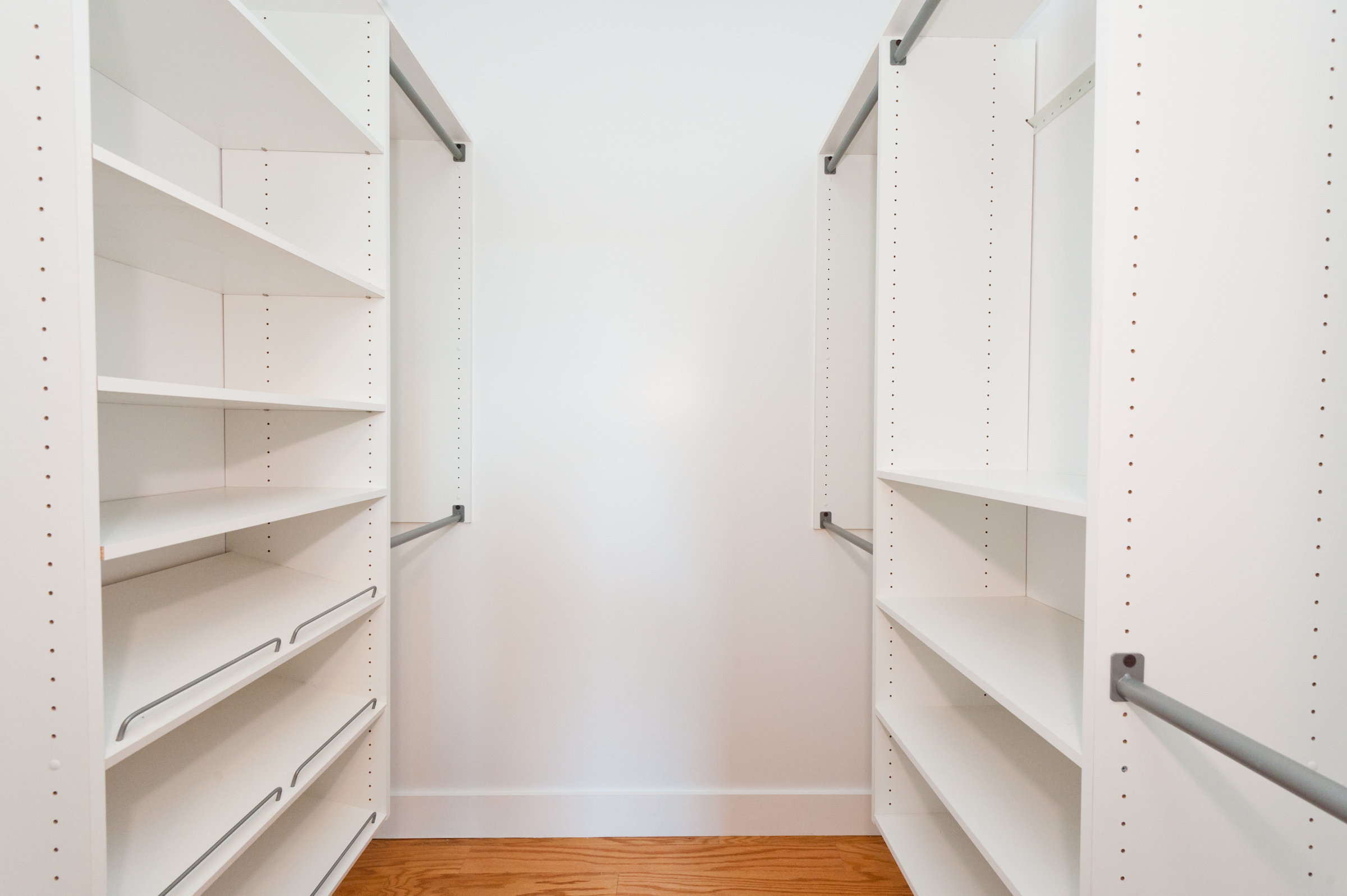 25-27 18th Street, Unit 4C Queens, NY 11102 - Photo 6 of 8