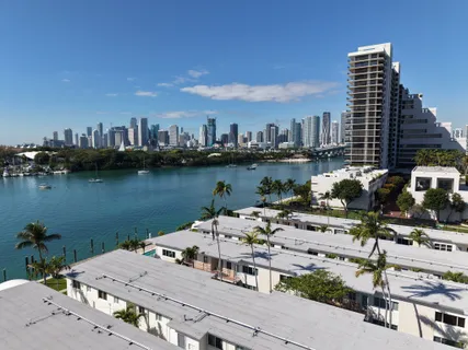 $425,000 | 1130 Venetian Way, Unit 1D, Miami Beach, FL 33139
