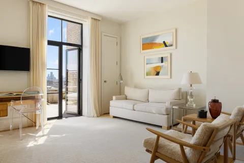 $11,995,000 | 212 West 18th Street, Unit 15A | Chelsea