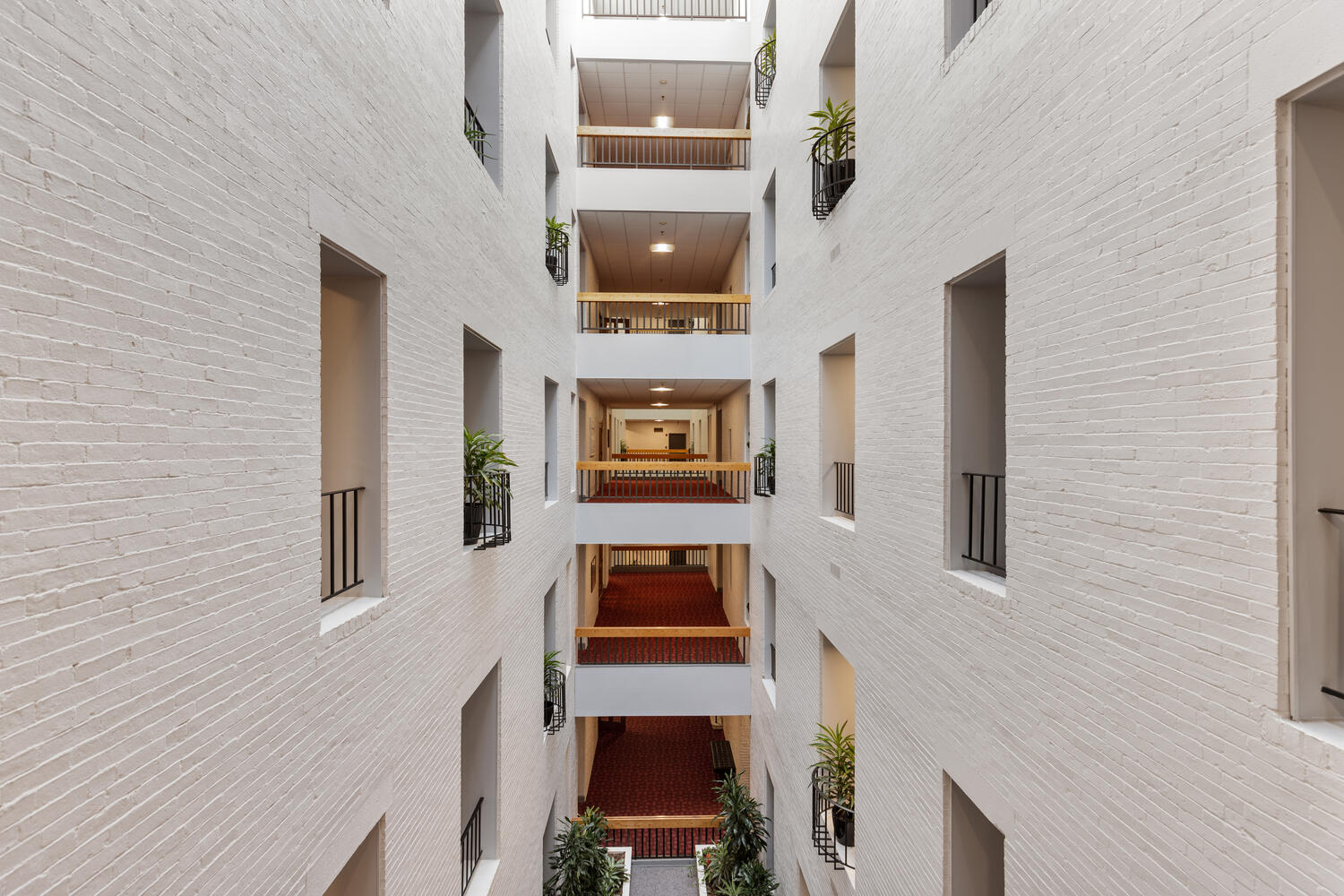 160 Commonwealth Avenue, Unit 410 Boston, MA 02116 - Photo 24 of 31 a living room with furniture and a flat screen tv