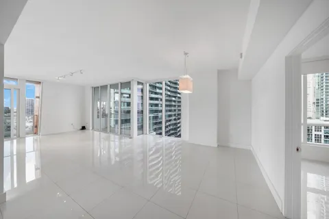 $750,000 | 601 Northeast 27th Street, Unit 1501, Miami, FL 33137