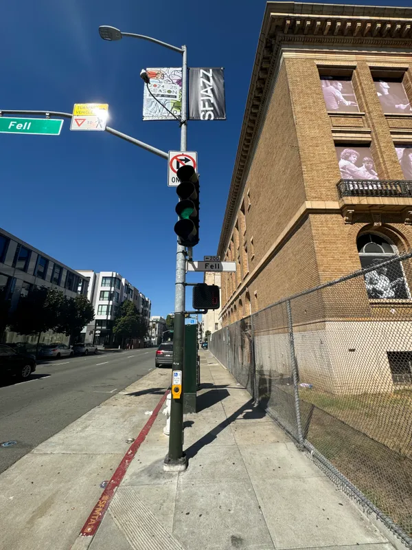 a view of an outdoor space