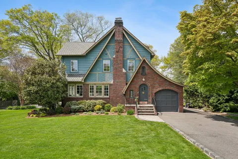 $1,200,000 | 497 Prospect Street, Maplewood, NJ 07040