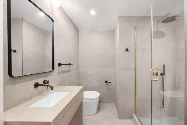 $8,450 | 110 East 37th Street, Unit 100 | Murray Hill