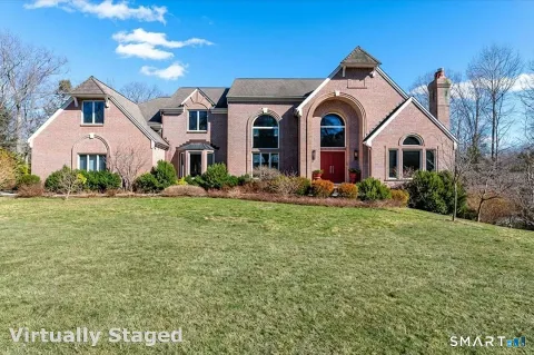 $2,495,000 | 215 South Lake Drive, Stamford, CT 06903