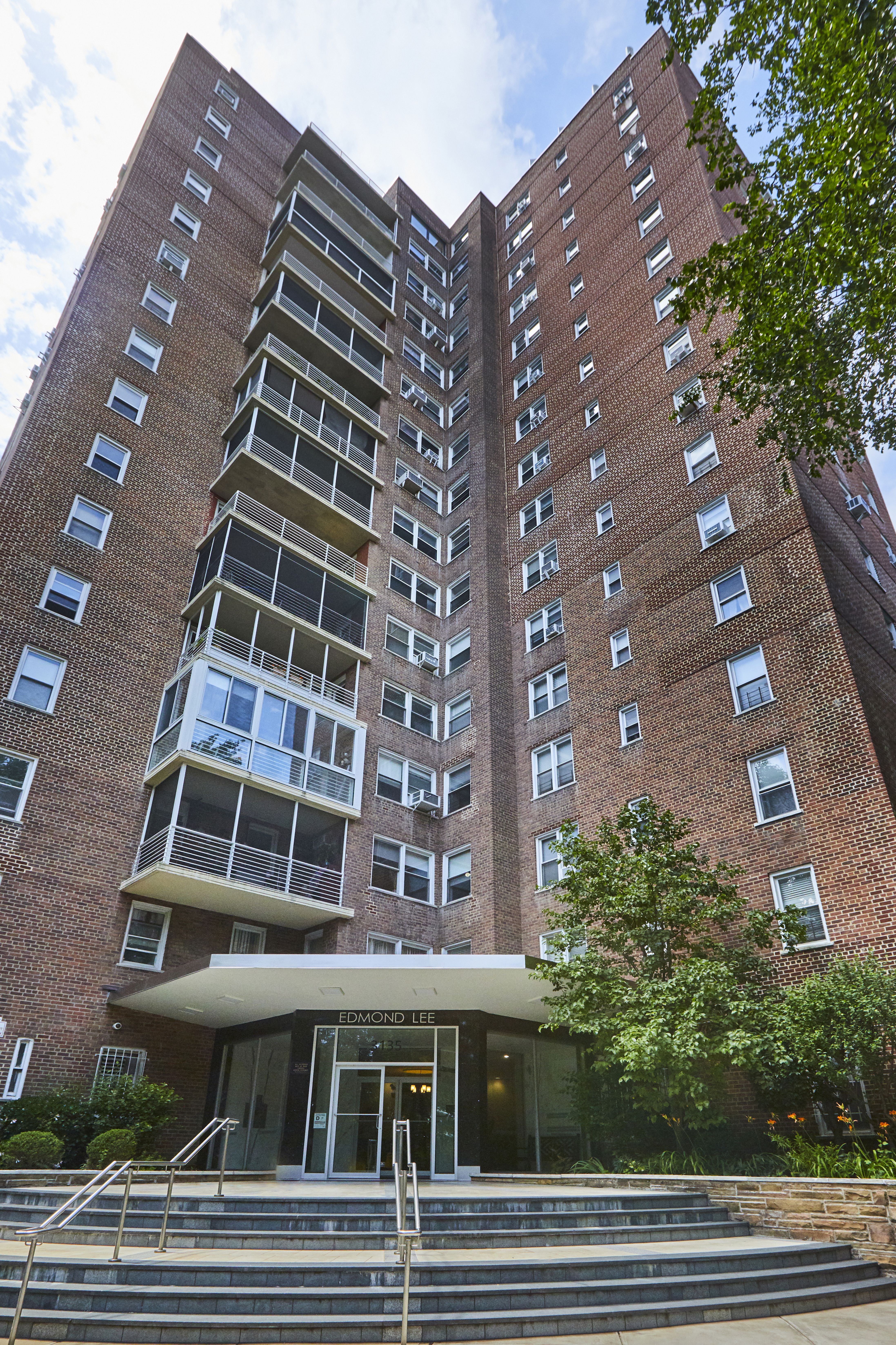 3135 Johnson Avenue, Unit 5D Bronx, NY 10463 - Photo 7 of 7 a building view