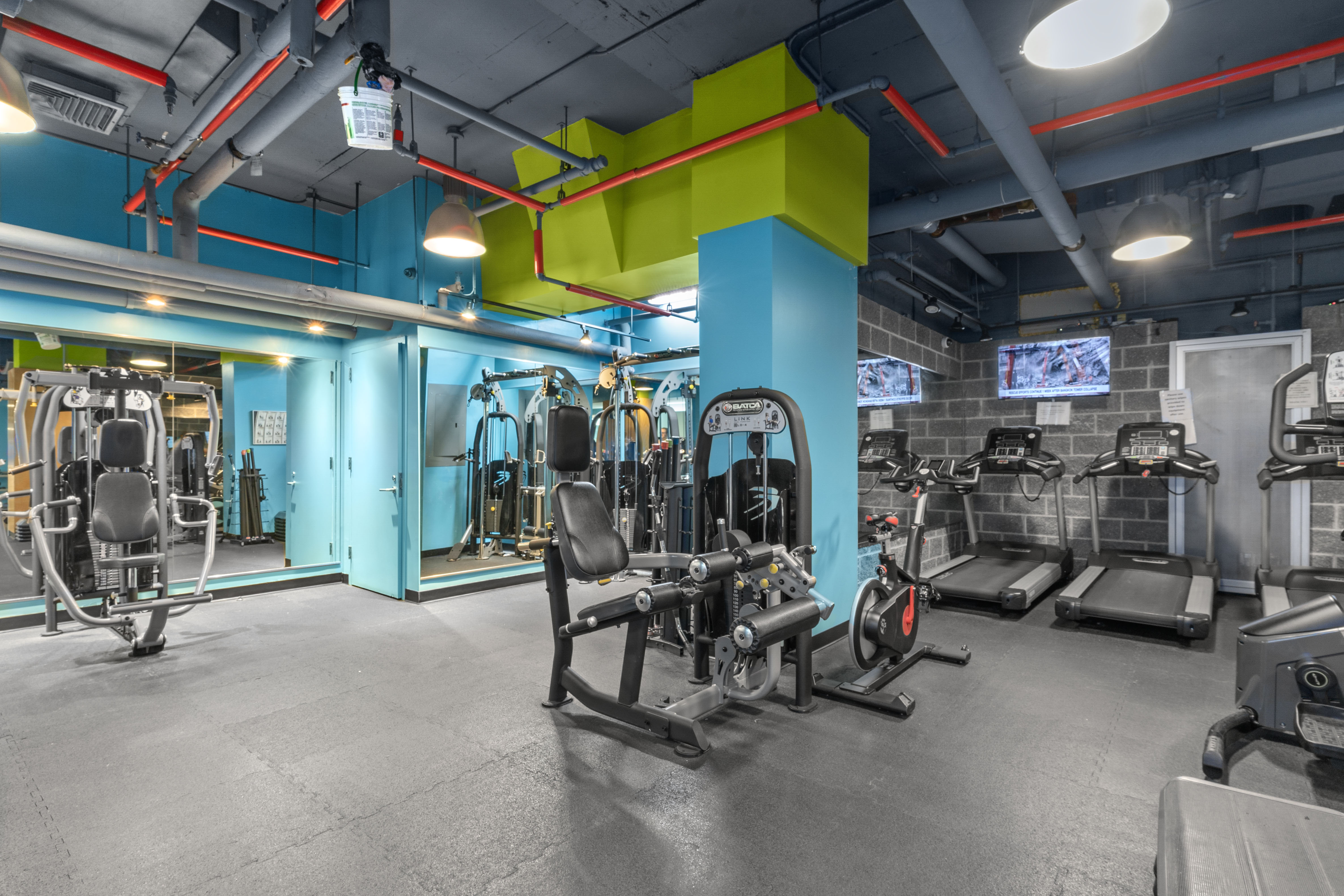 201 West 70th Street, Unit 7H Manhattan, NY 10023 - Photo 10 of 15 a view of a room with gym equipment