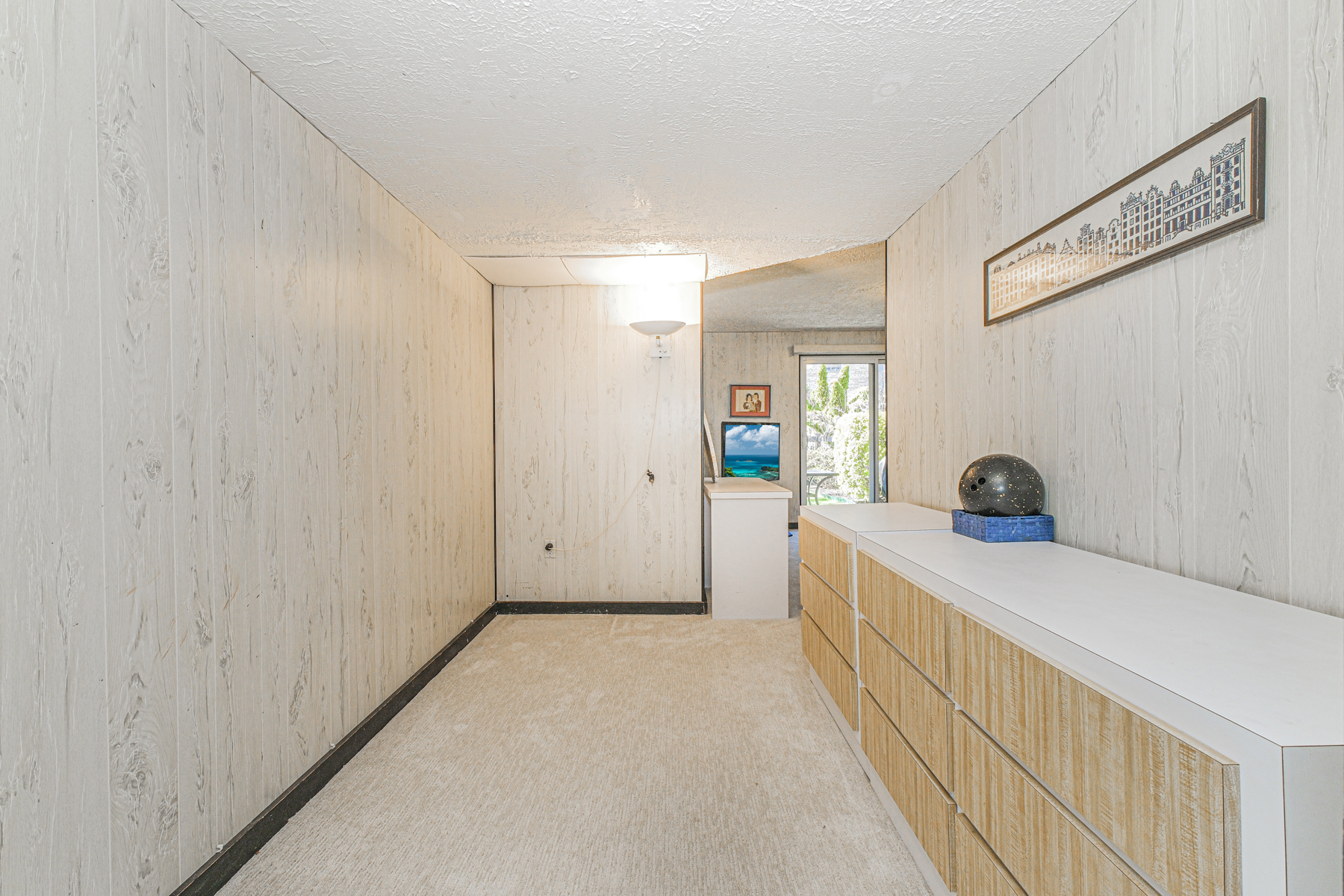 97 Dogwood Lane Staten Island, NY 10305 - Photo 10 of 22 a view of a bedroom from a hallway