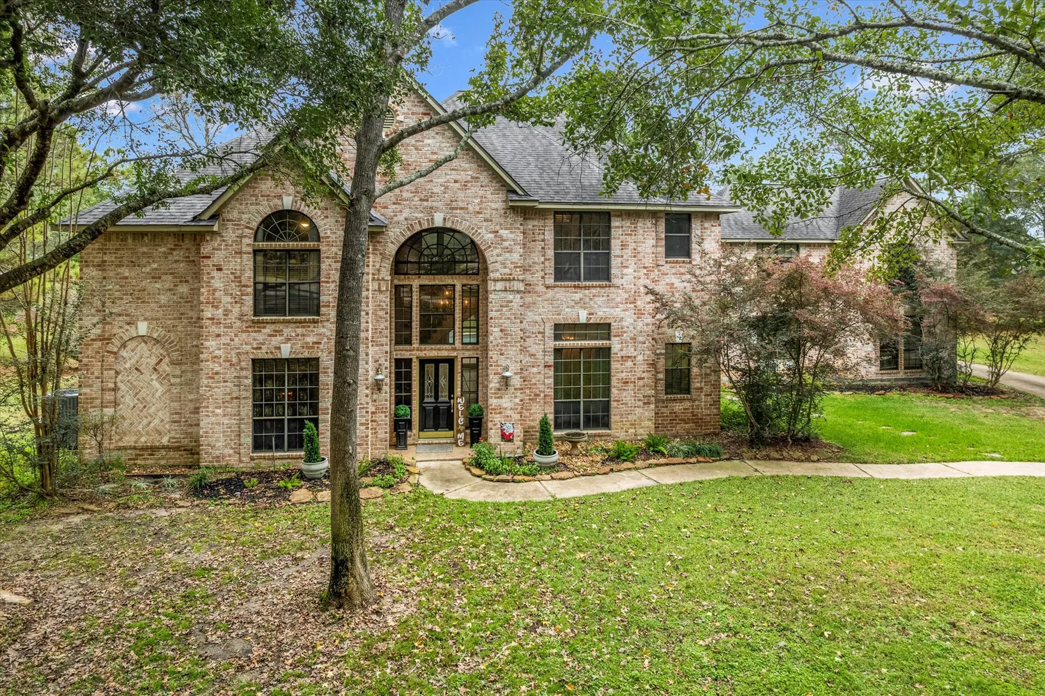 $984,500 | 1019 Towering Oaks Street, Magnolia, TX 77355