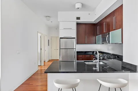 $2,475,000 | 100 Jay Street, Unit 26H | DUMBO