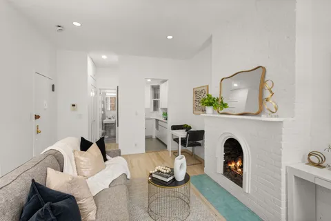 $600,000 | 237 East 12th Street, Unit 2A | East Village