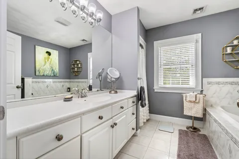 $1,265,000 | 2 Heritage Lane, Saugus, MA 01906