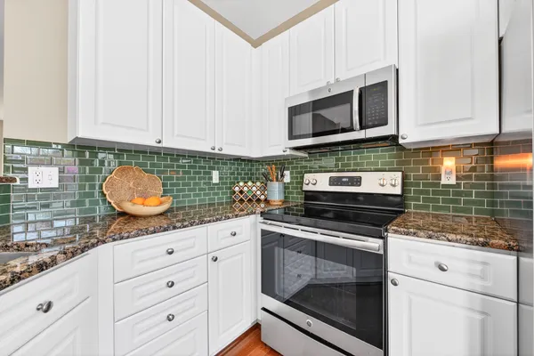 $800,000 | 12017 Edgemere Circle, Reston, VA 20190