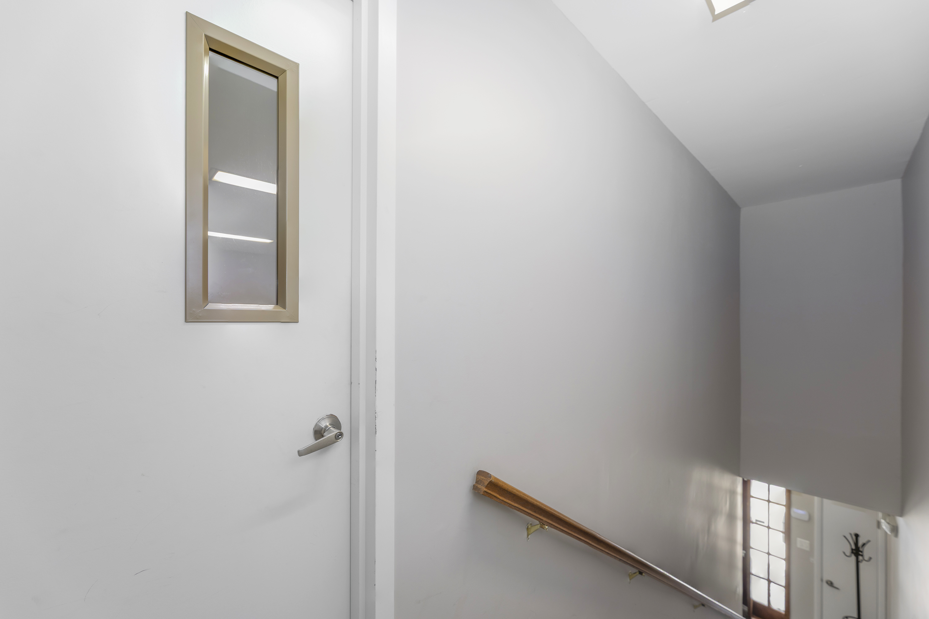 5885 Allentown Road Suitland, MD 20746 - Photo 10 of 23 a view of a hallway