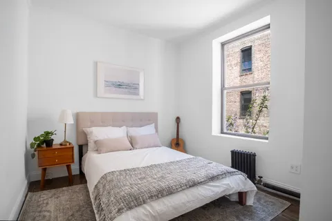 $645,000 | 17 East 17th Street, Unit D4 | Prospect Park South