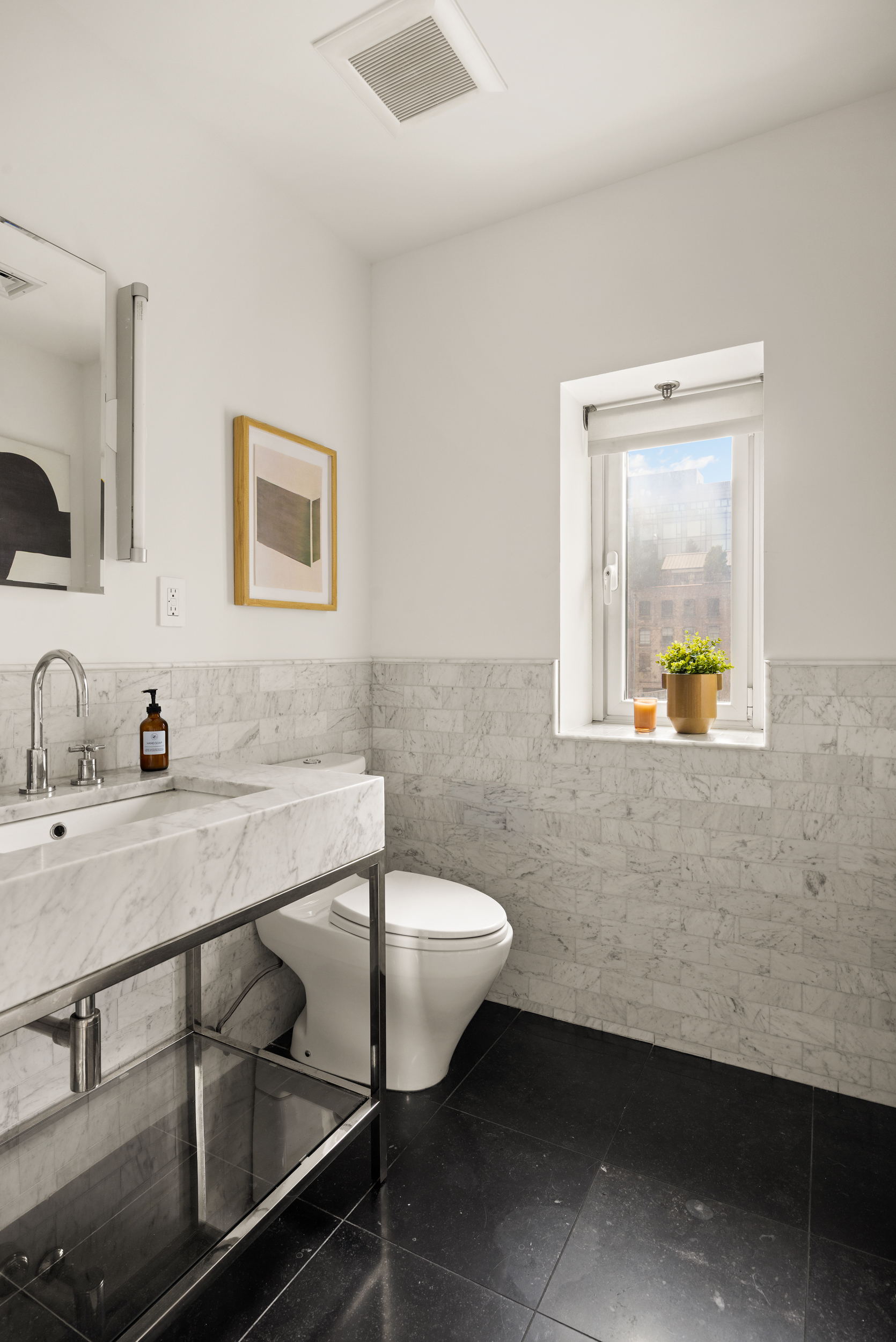 286 Spring Street, Unit PH Manhattan, NY 10013 - Photo 15 of 32 Gallery Image 15