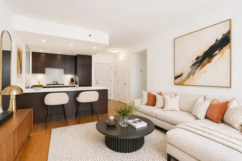 $1,295,000 | 464 West 44th Street, Unit PHA | Hell's Kitchen