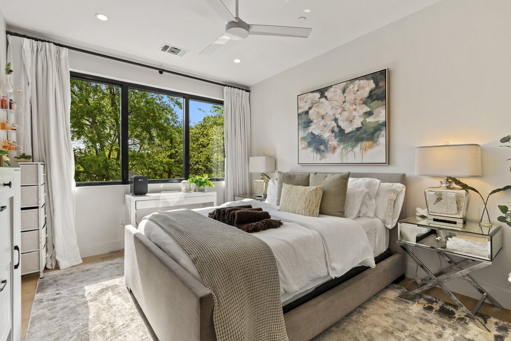 401 Honeycomb Ridge Austin, TX 78746 - Photo 20 of 34