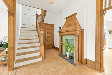 a view of a entryway door of the house