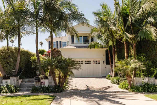 $5,250,000 | 12239 Darlington Avenue, Los Angeles, CA 90049