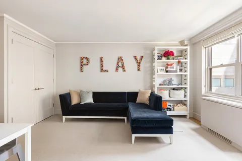 $3,450,000 | 165 West 66th Street, Unit 8ZA | Upper West Side