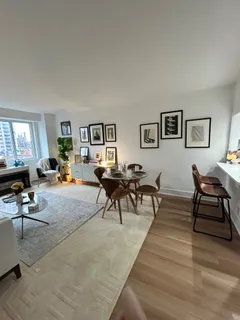 $875,000 | 400 East 54th Street, Unit 22D | Sutton Place